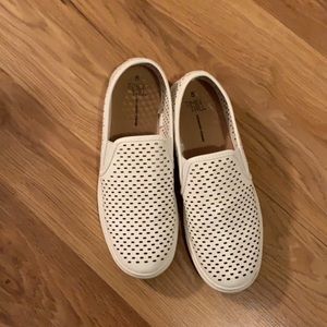 No Boundaries white slip on shoes worn twice size8
